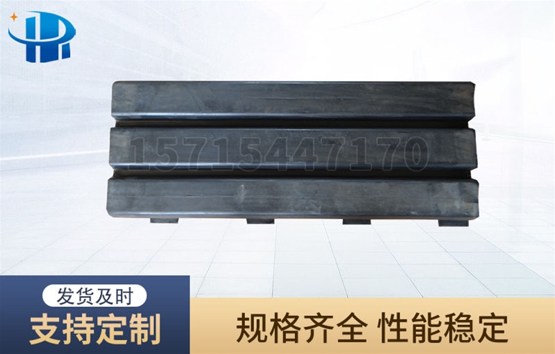 c型翻車(chē)機(jī)磨耗板的使用性能！翻車(chē)機(jī)磨耗板生產(chǎn)廠(chǎng)家干貨解密！